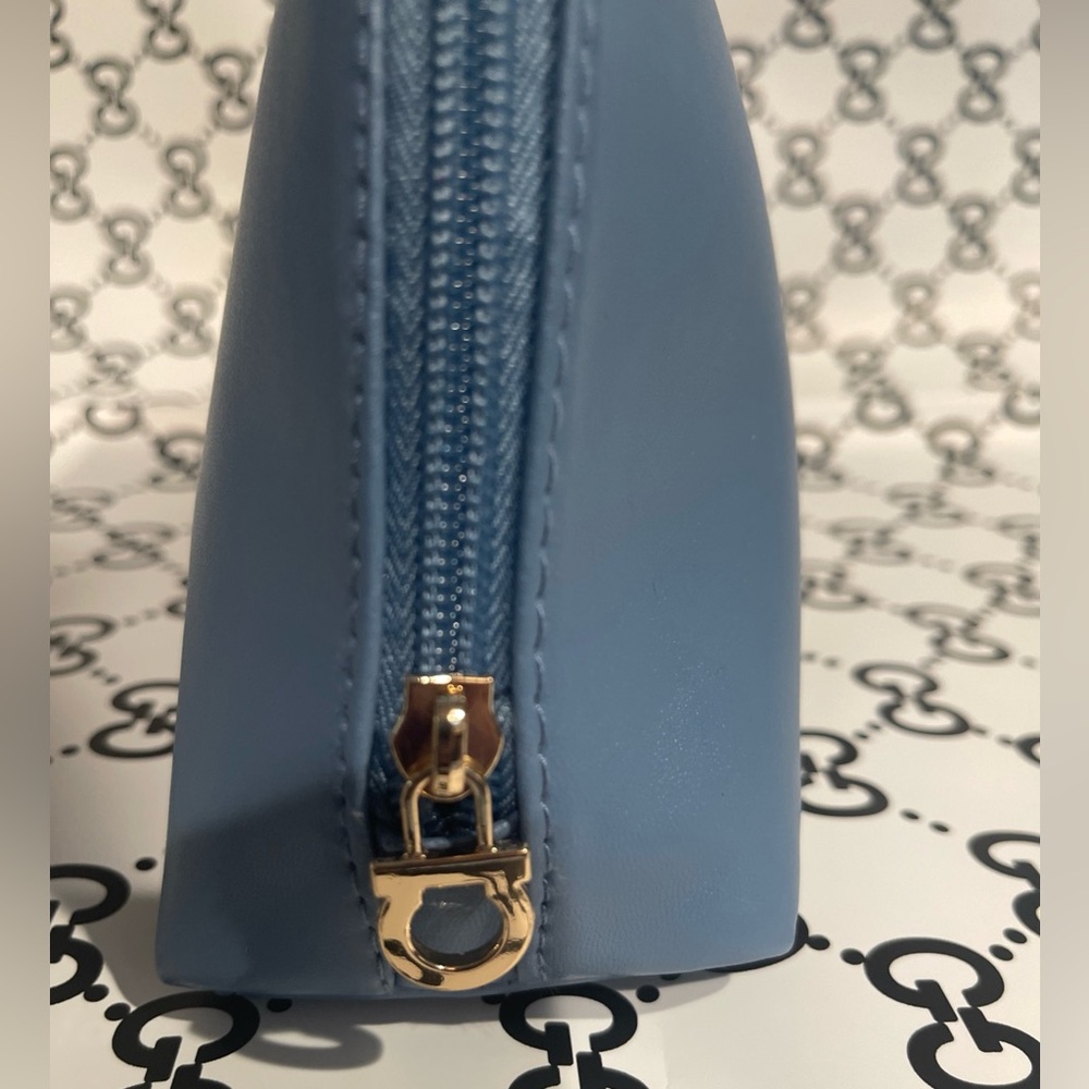 Ferragamo BLUE LEATHER MAKEUP TRAVEL BAG Turkish Airlines InterParfums Italy - Picture 10 of 13